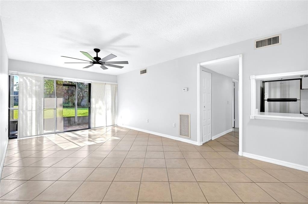 3272 S Semoran Boulevard - Photo 4