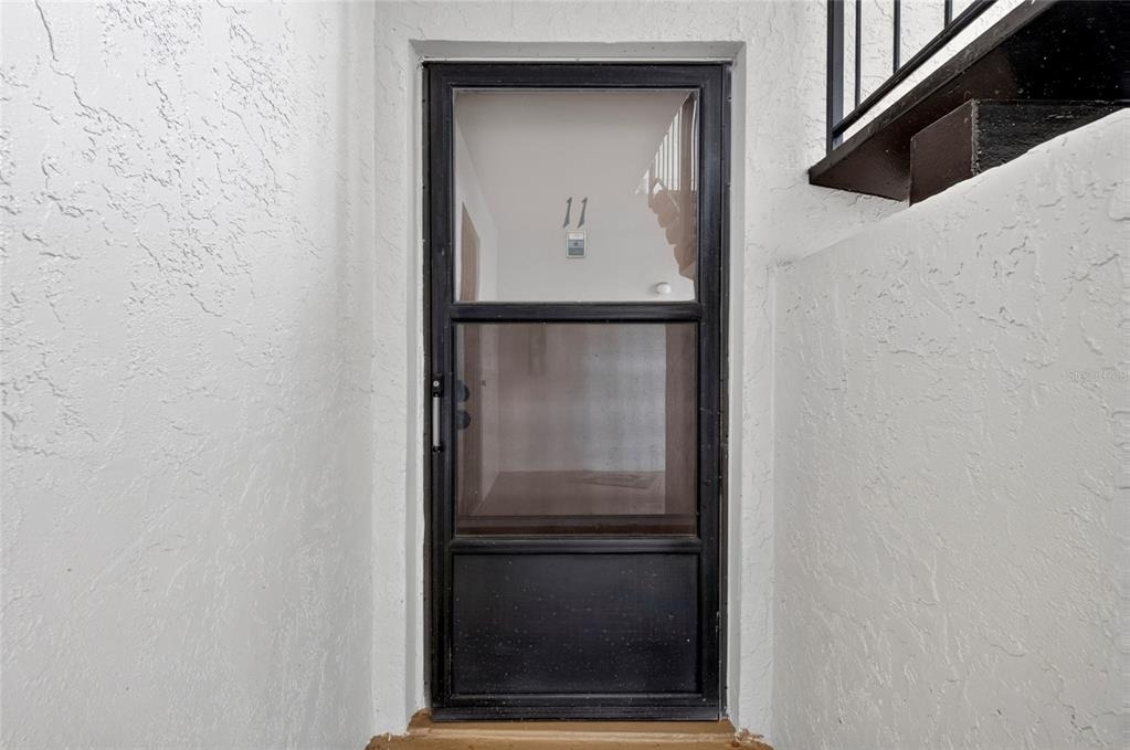3272 S Semoran Boulevard - Photo 2