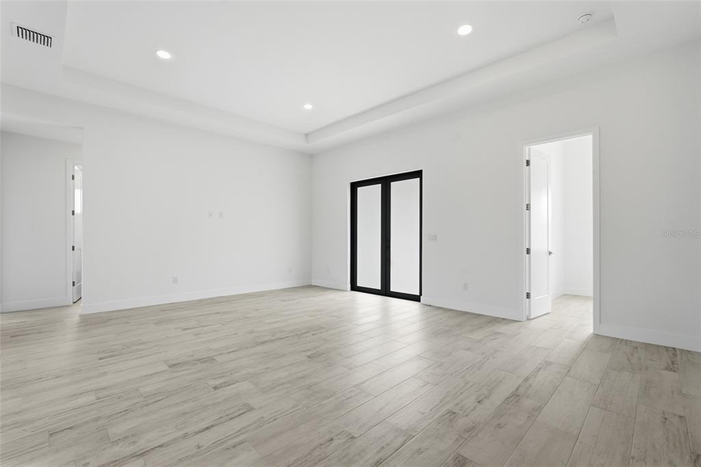 8472 Agate Street - Photo 6