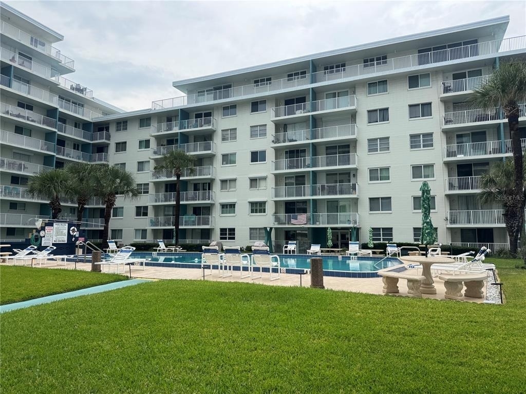 2727 N Atlantic Avenue - Photo 1