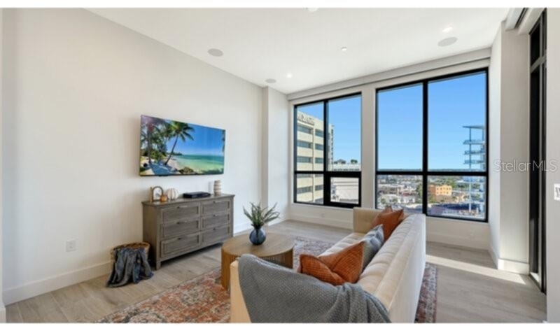 33 S Palm Avenue - Photo 11