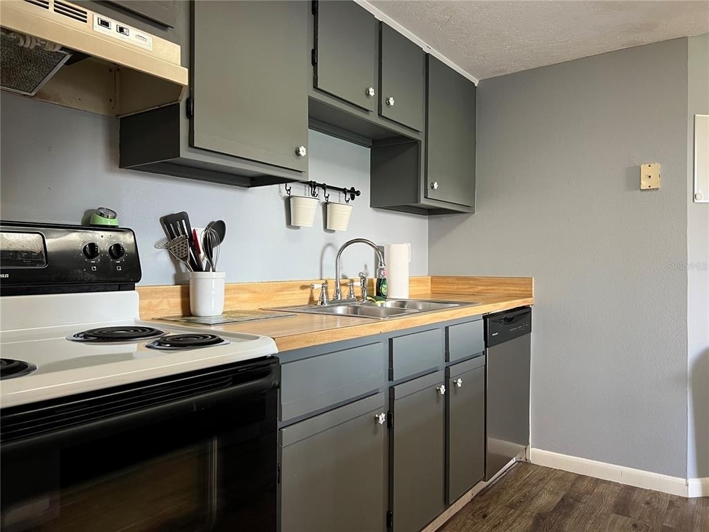 5026 Water Oak Drive - Photo 16