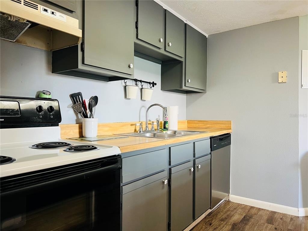 5026 Water Oak Drive - Photo 17