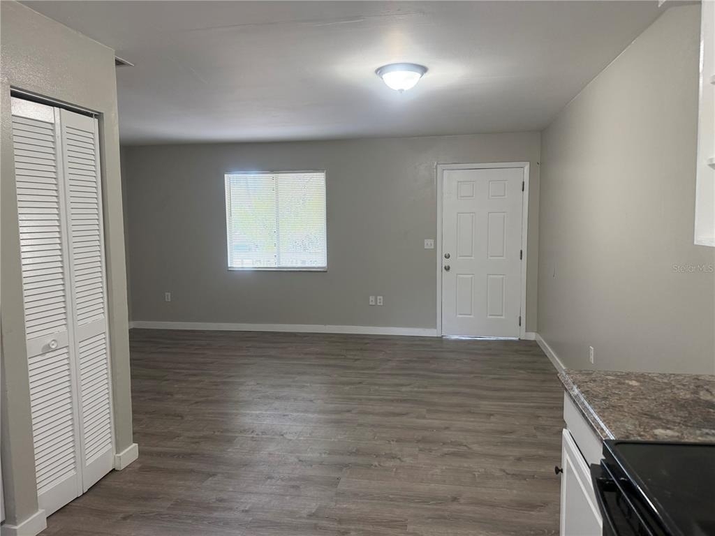 927 33rd Avenue W - Photo 6