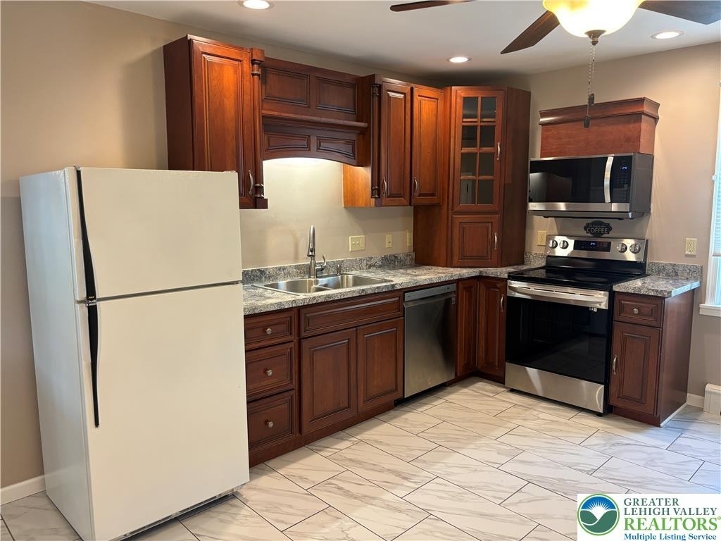 4414 Main Street - Photo 6