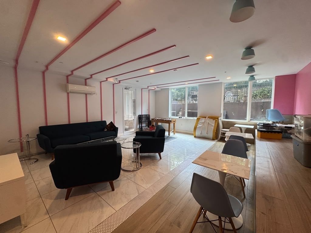 1874 Hart Street - Photo 17