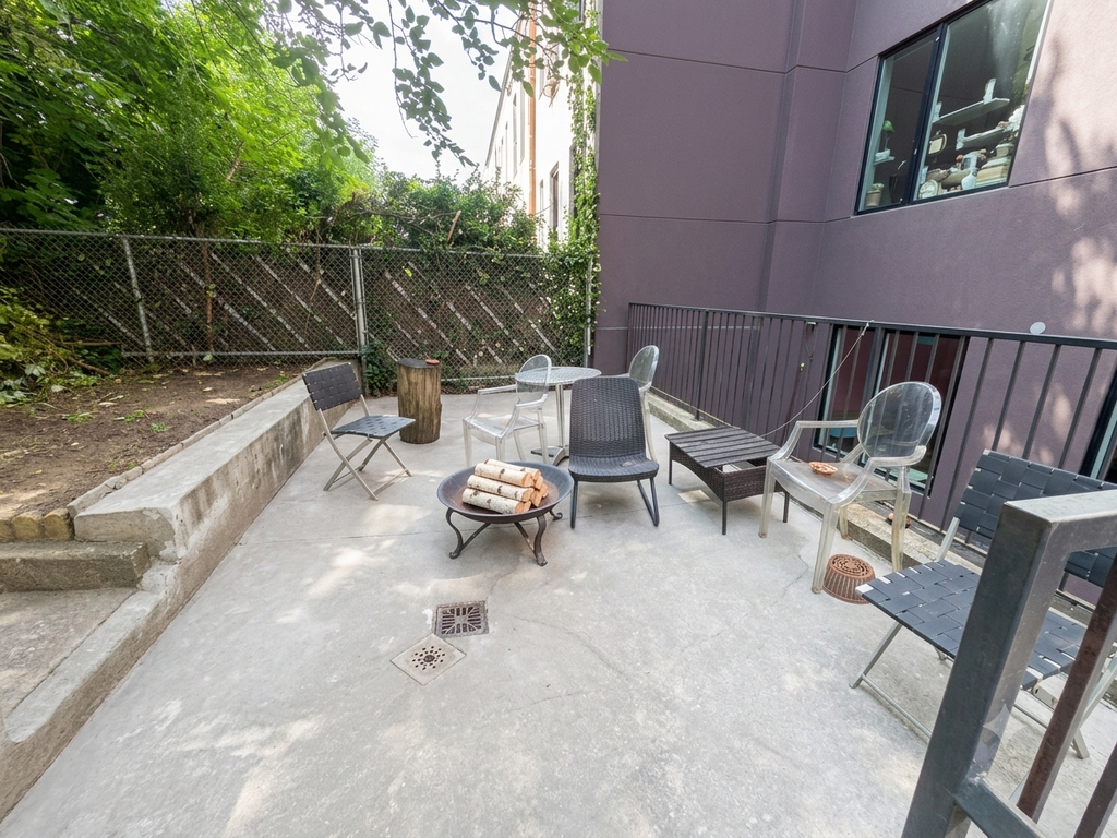 1874 Hart Street - Photo 11