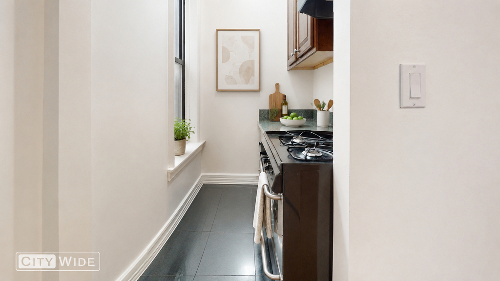 410 State Street - Photo 1
