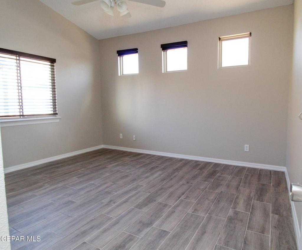 2216 Amber Point Place - Photo 7