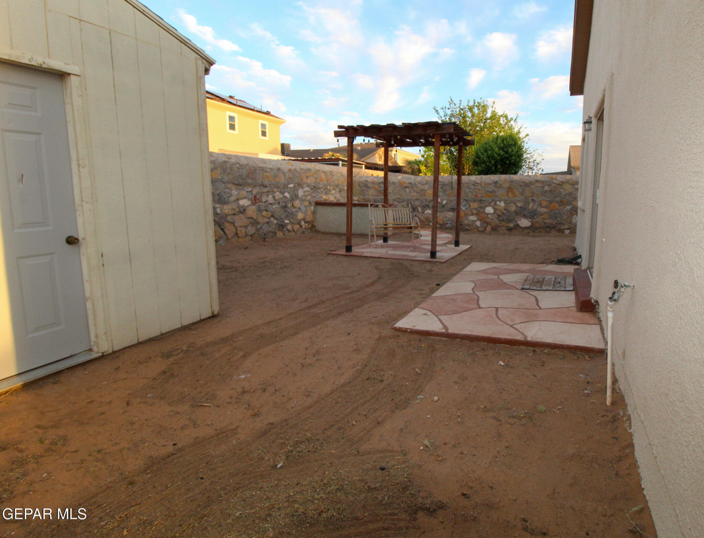 2216 Amber Point Place - Photo 13