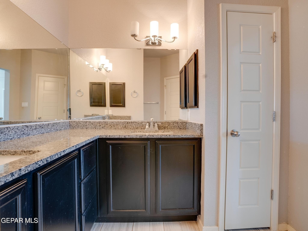 13610 Keighly Street - Photo 14
