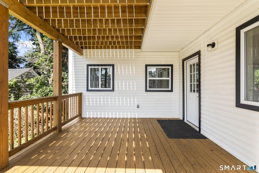 810 Brewster Street - Photo 4