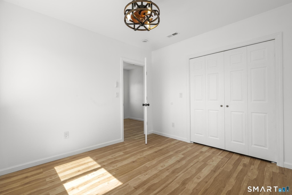 810 Brewster Street - Photo 28