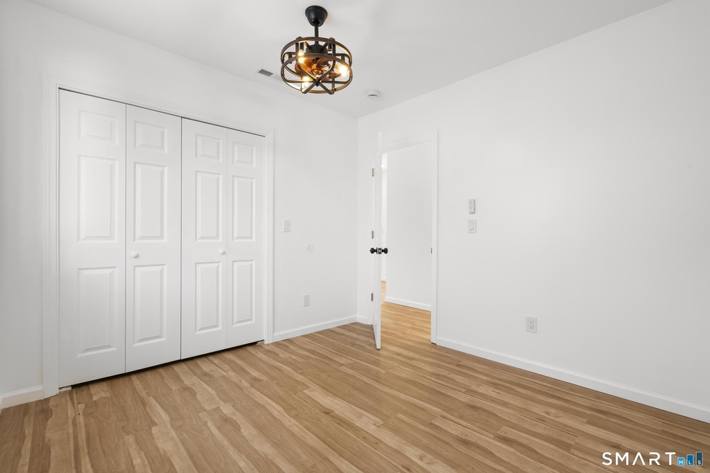 810 Brewster Street - Photo 20