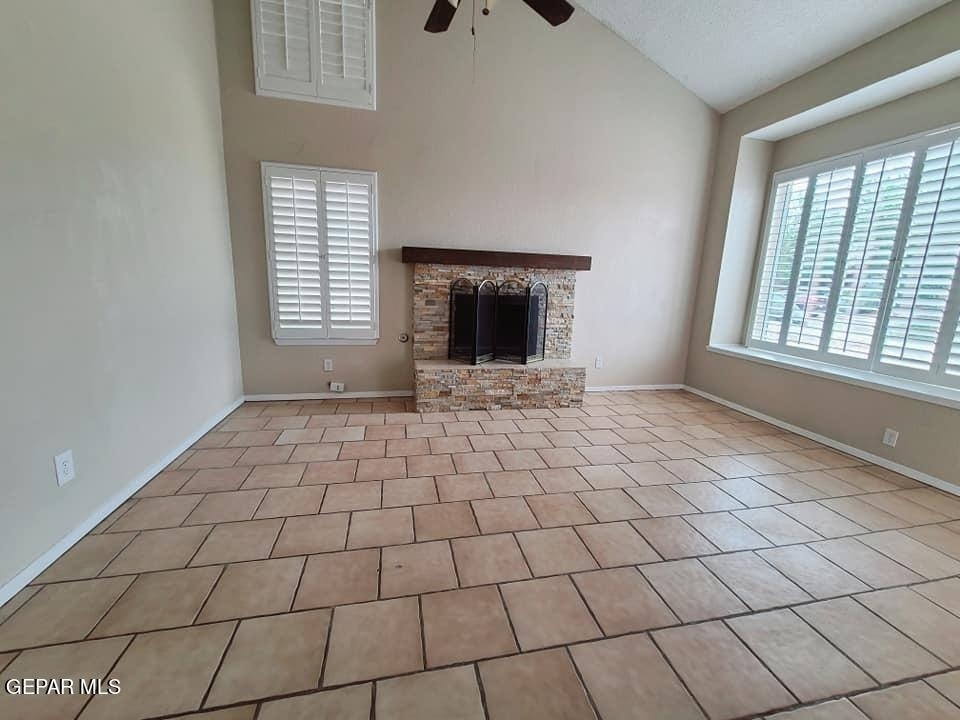 765 Colchester Drive - Photo 2