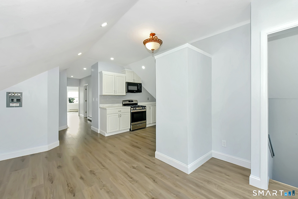 463 Wilmot Avenue - Photo 4