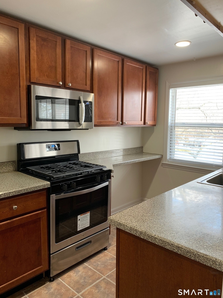 198 Seaton Road - Photo 2