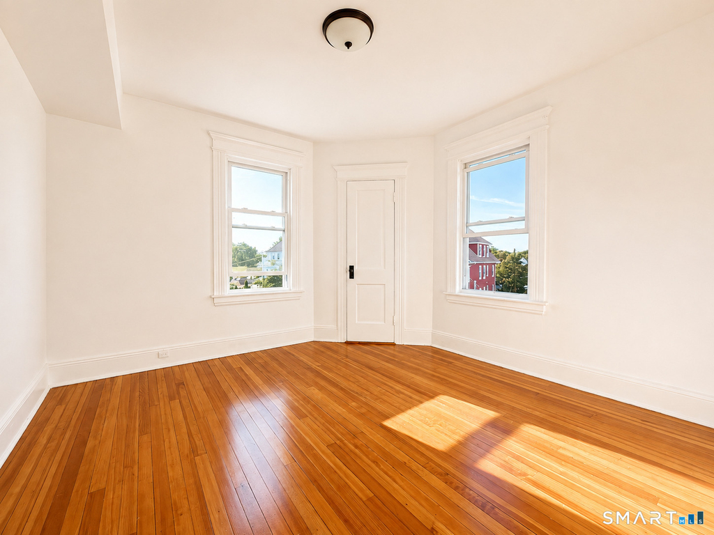 545 Huntington Road - Photo 10