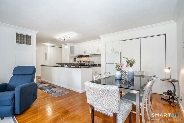 1 Gold Street - Photo 5