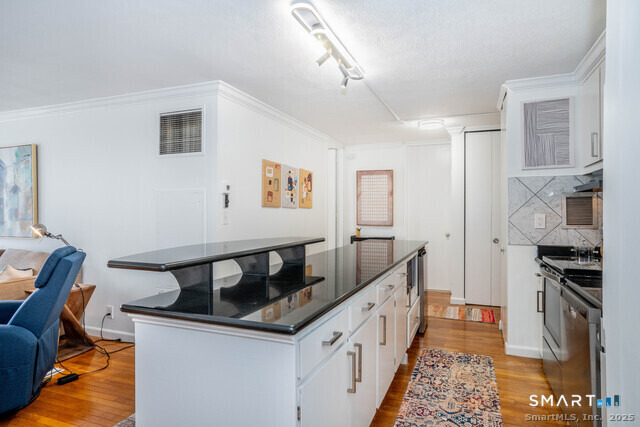 1 Gold Street - Photo 1