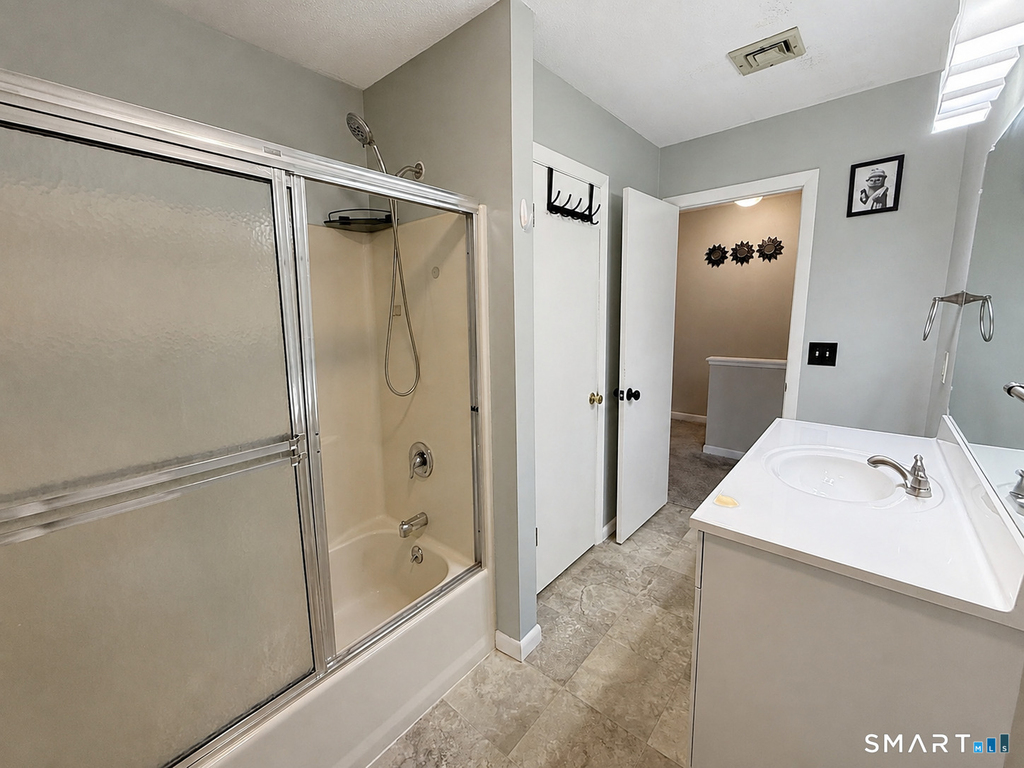 594 Center Street - Photo 7