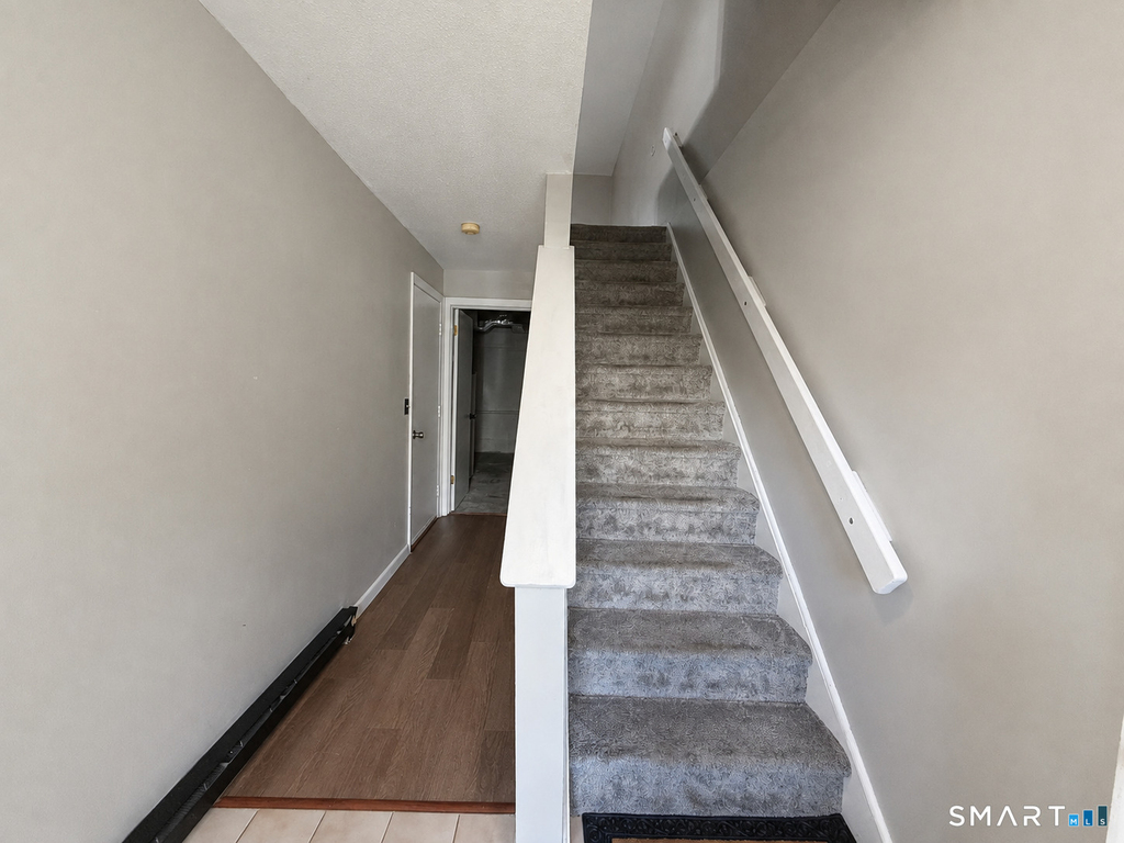 594 Center Street - Photo 9