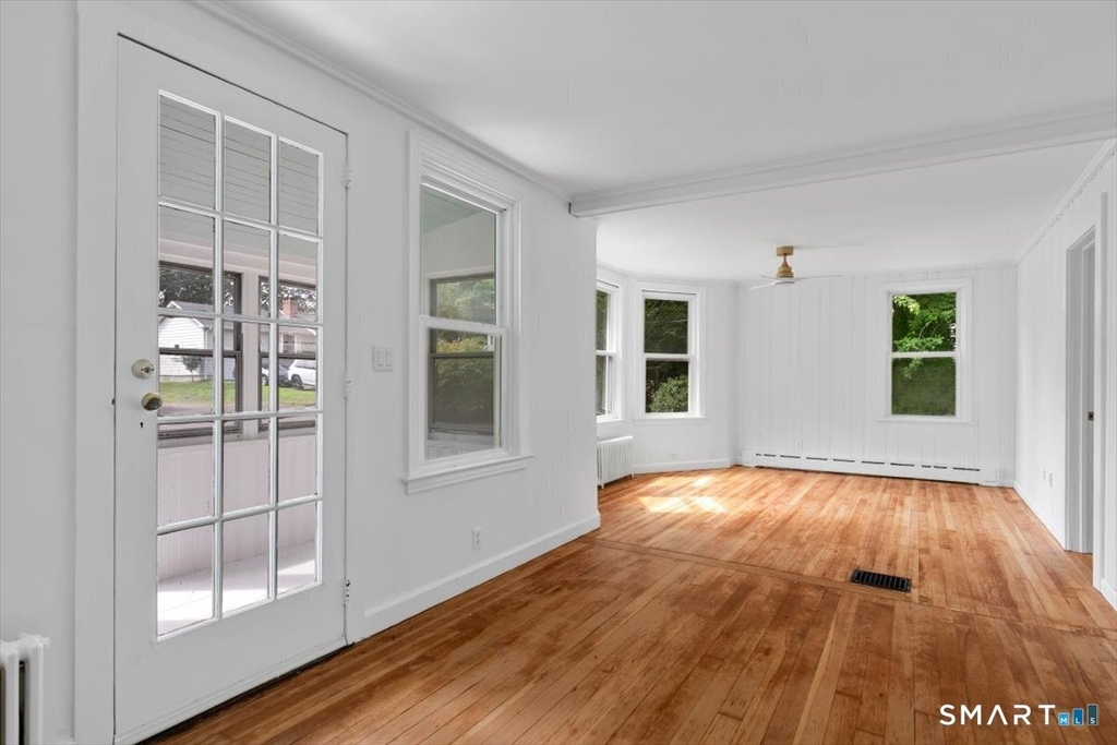 21 Green Street - Photo 6