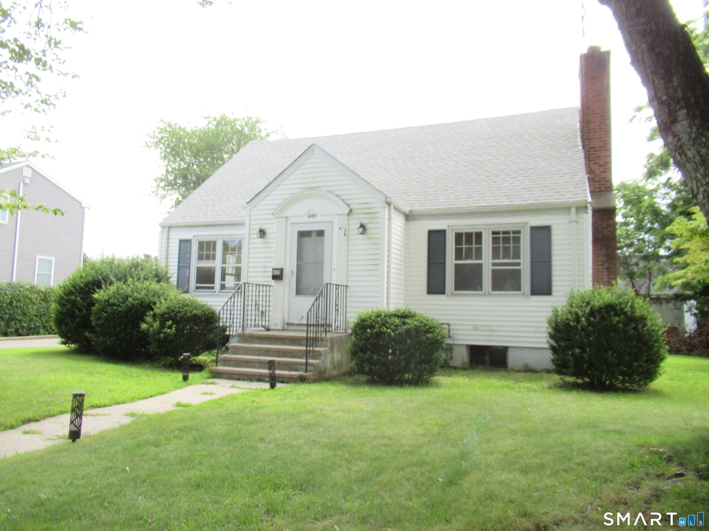 625 Clark Street - Photo 0
