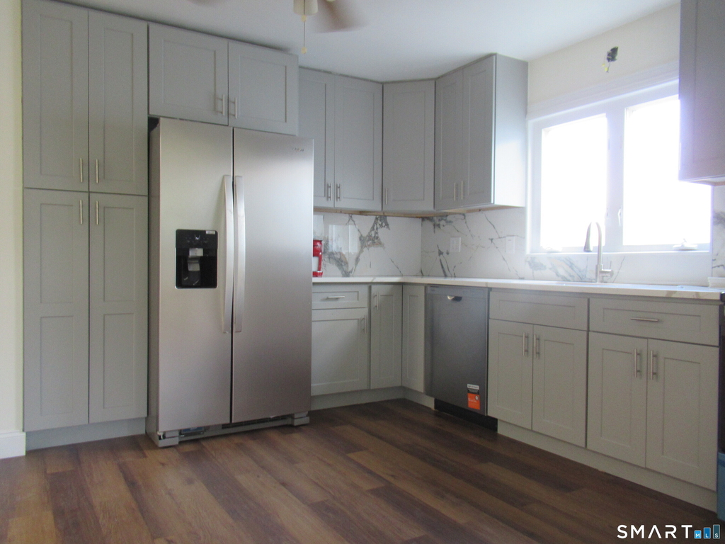 625 Clark Street - Photo 9