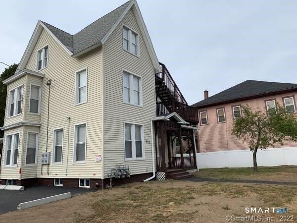 211 Thames Street - Photo 13