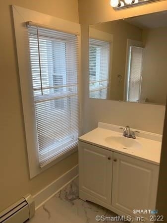 211 Thames Street - Photo 8