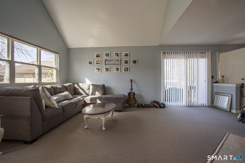 15 Thistle Way - Photo 2
