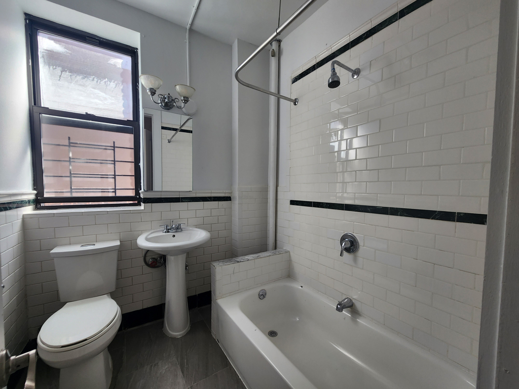 66 Ft Washington Avenue - Photo 3