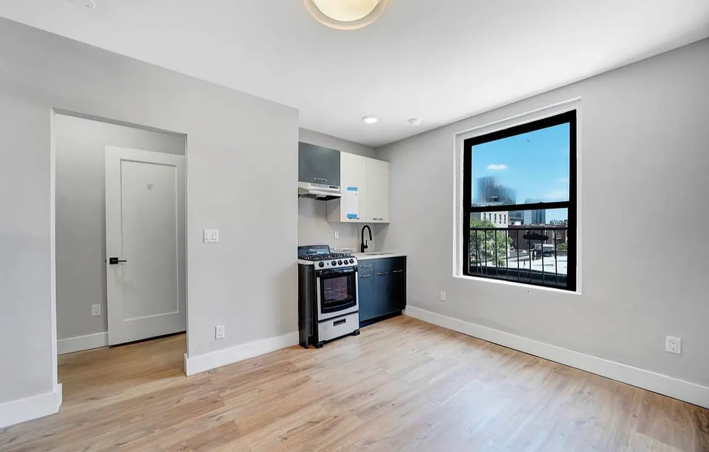 560 West 125th Street - Photo 0