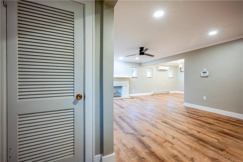 335 Lafayette Ave - Photo 10