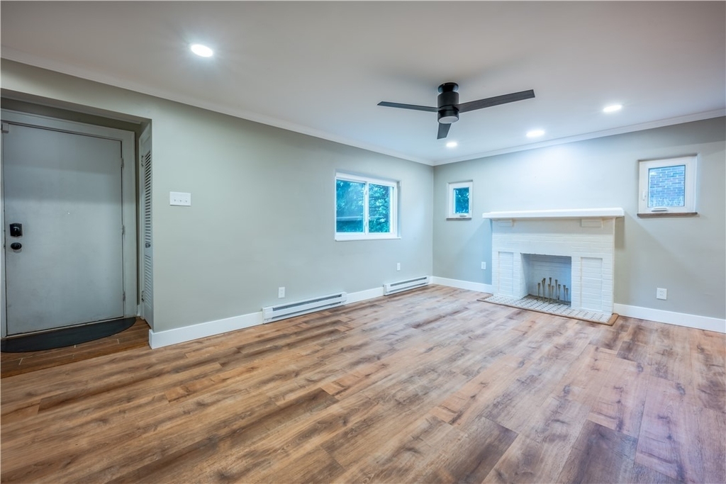335 Lafayette Ave - Photo 6