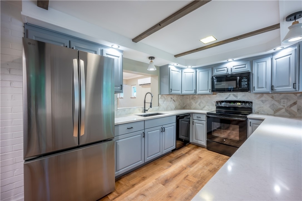 335 Lafayette Ave - Photo 17