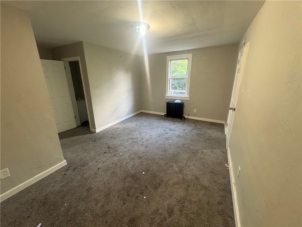 726 Large Ave - Photo 1