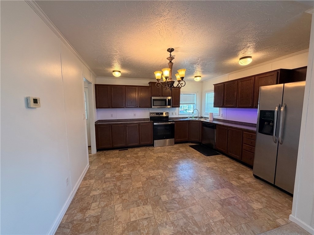 3202 46th St - Photo 1