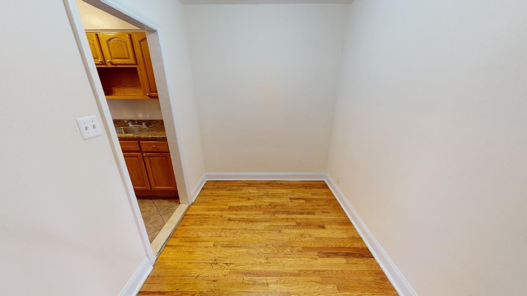 89-31 Rutledge Avenue - Photo 5