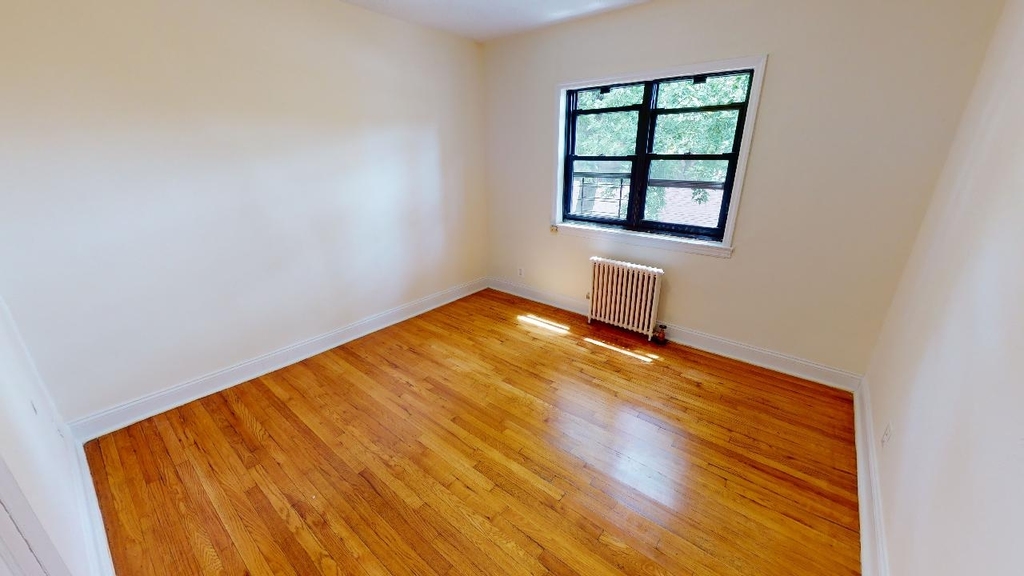 89-31 Rutledge Avenue - Photo 15