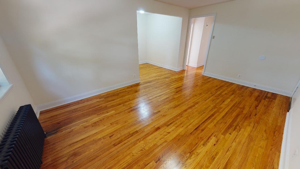 89-31 Rutledge Avenue - Photo 2