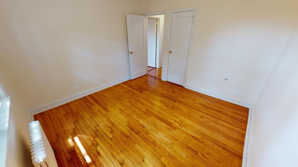 89-31 Rutledge Avenue - Photo 16