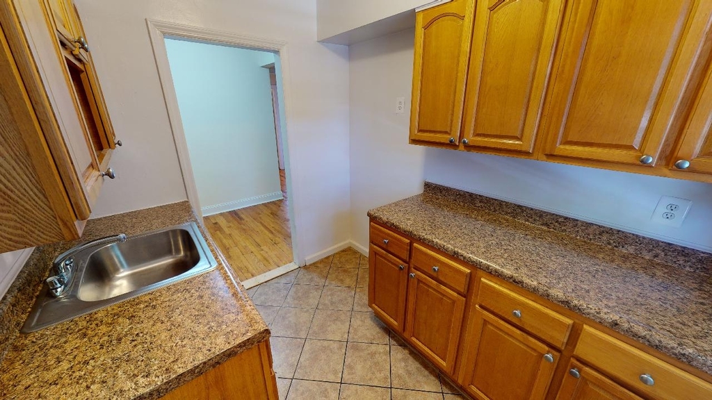 89-31 Rutledge Avenue - Photo 9