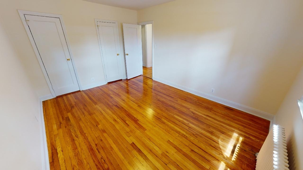 89-31 Rutledge Avenue - Photo 13