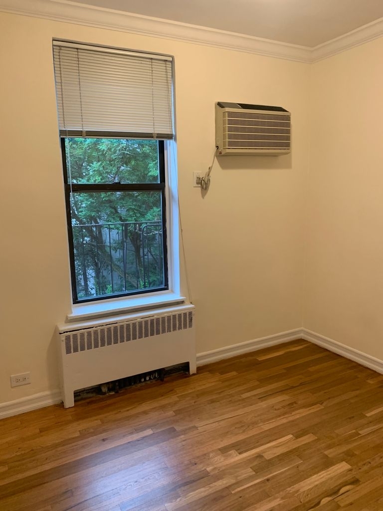 East 83rd Street - Photo 3