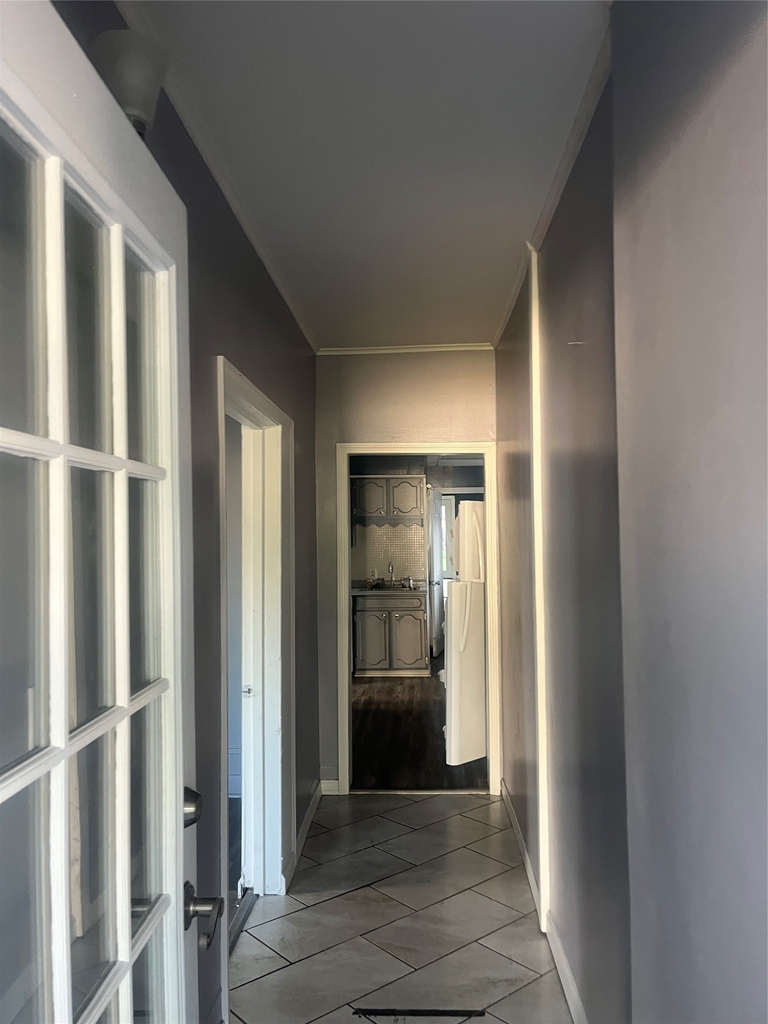315 Hill Ave - Photo 1