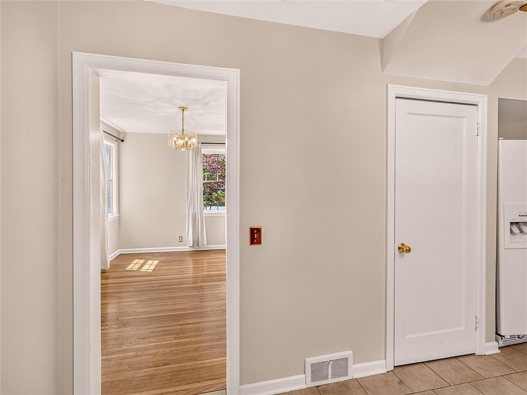 82 Clovercrest Drive - Photo 17