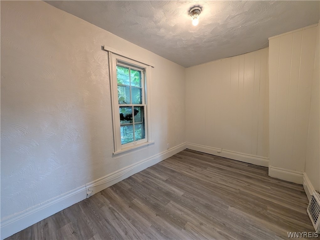 616 7th Ave (lower) - Photo 9