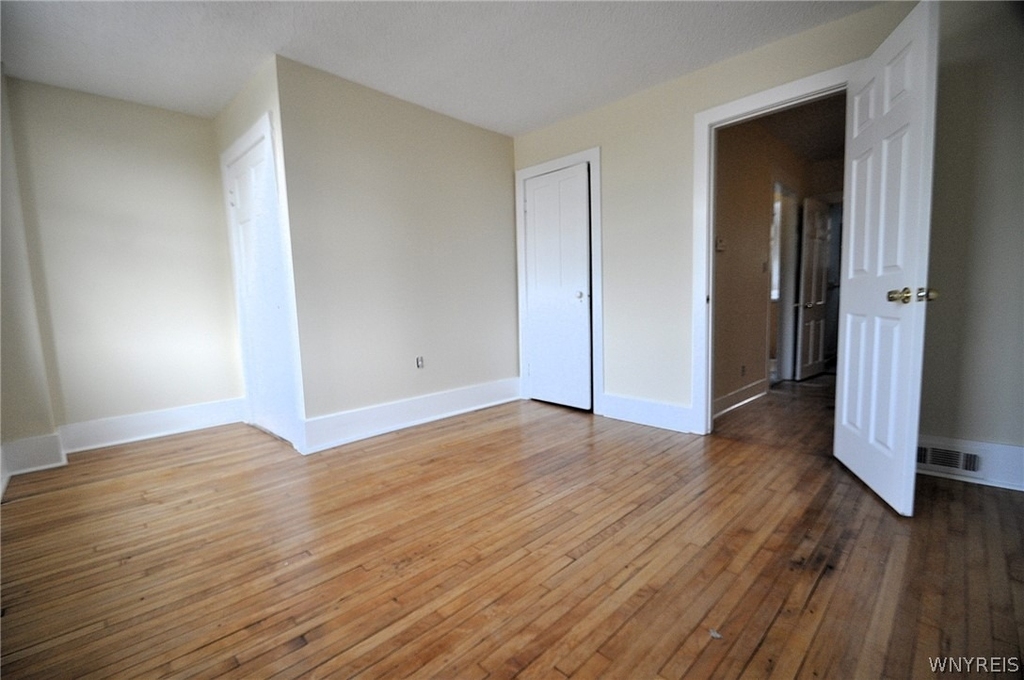 8525 Main Street - Photo 8